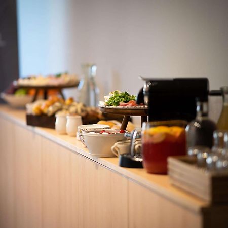 Radisson Hotel Budapest Budapart ภายนอก รูปภาพ